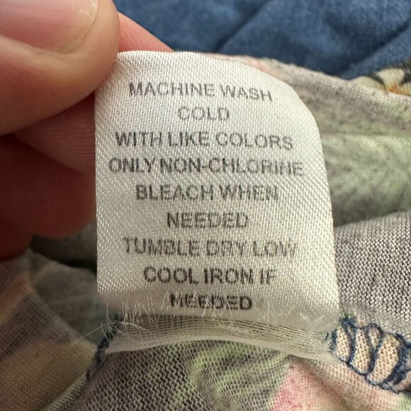 On The Byas Mens Size S Tropical Bird Print T-Shirt Blue & Multi-Color - Picture 6 of 7